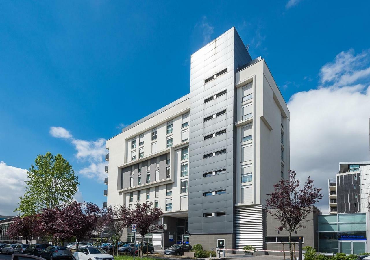 Camplus Turro Casa Per Ferie ミラノ エクステリア 写真
